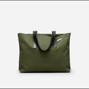 Everlane Twill Zip Tote Bag in Dark Green